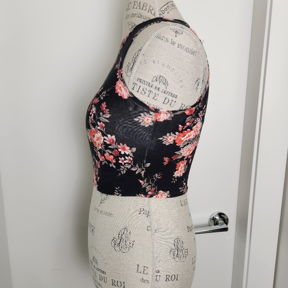 Floral & White Crop Top Undershirts x2 - Picture 5 of 15